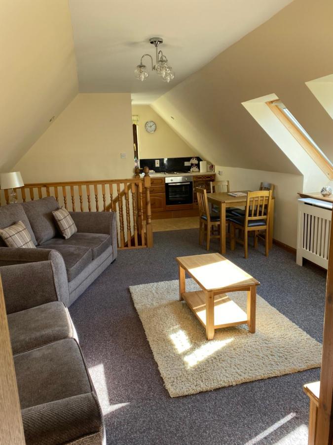 Eishkin Flat, Appartement Fort William Buitenkant foto